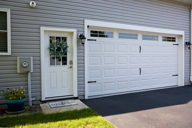 24/7 Emergency Garage Door Panel Replacement experts in McCordsville, IN